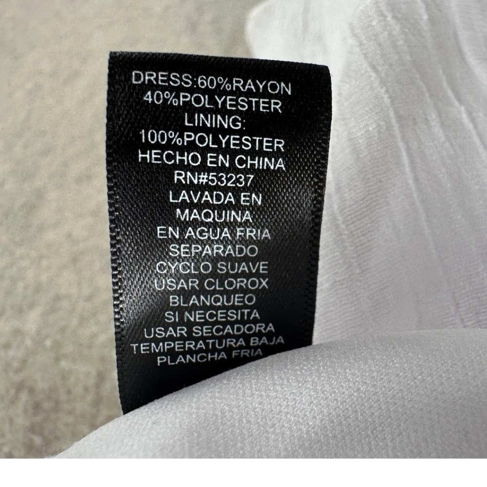 Mlle Gabrielle Sleeveless White High-Low Summer Dress with Pendant Detail NWT - Picture 4 of 5